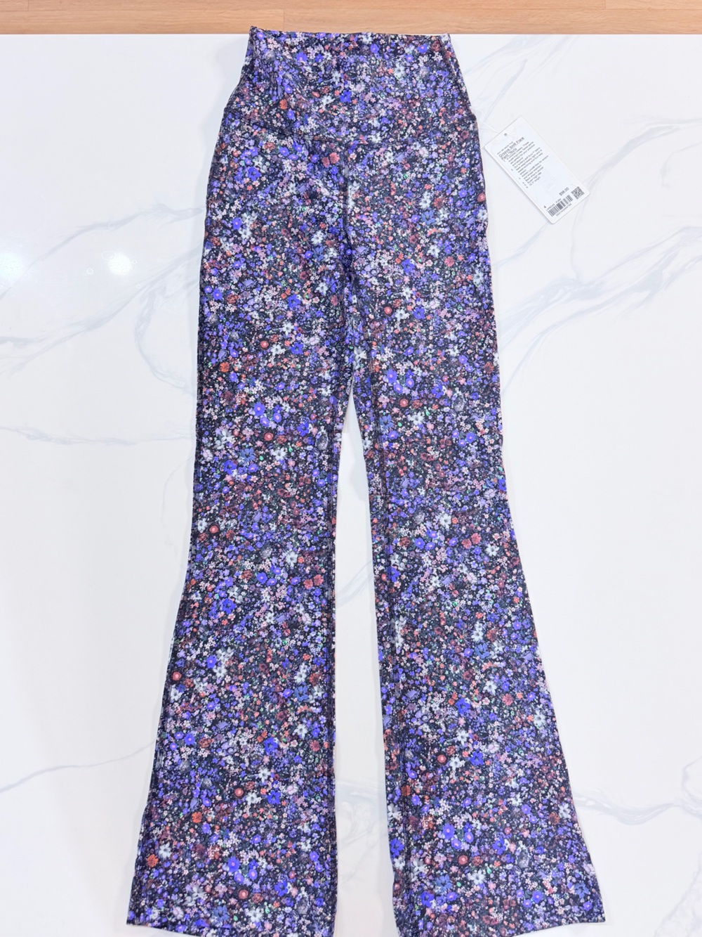 NWT Lululemon Groove Super-High-Rise Flared Pant *Nulu*Flower Burst Multi*